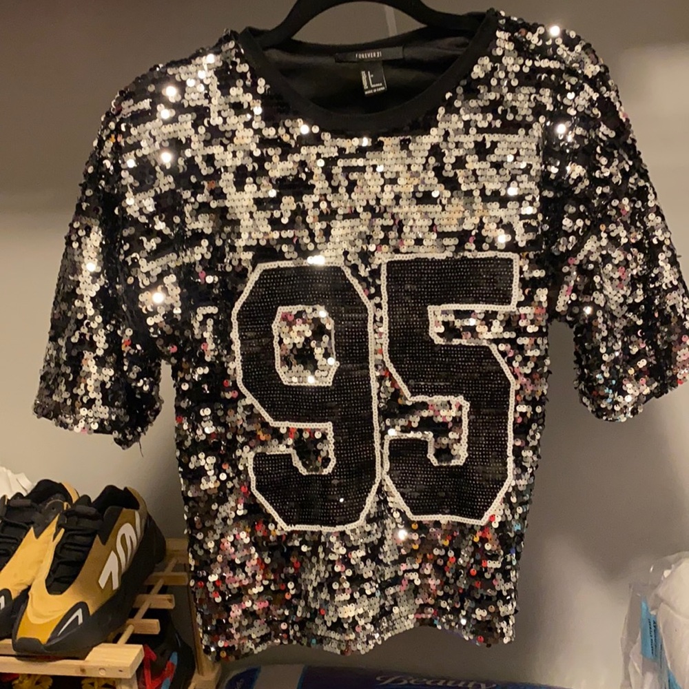 Nice women or teen shirt...